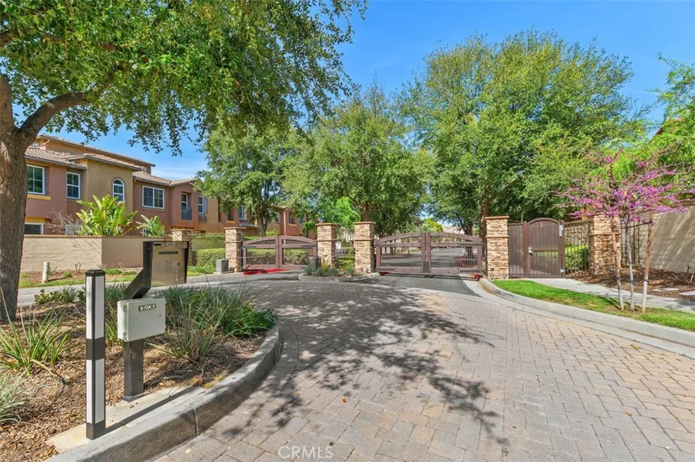 31205 Strawberry Tree Temecula, CA 92592