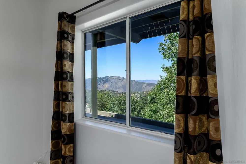 1577 Oak Land Julian, CA 92036
