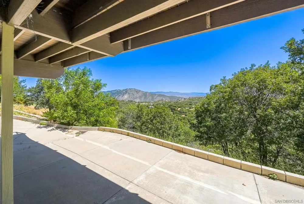 1577 Oak Land Julian, CA 92036
