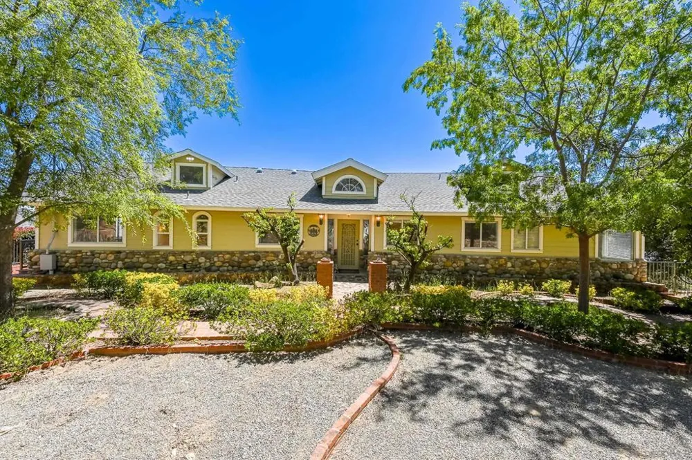 1577 Oak Land Julian, CA 92036