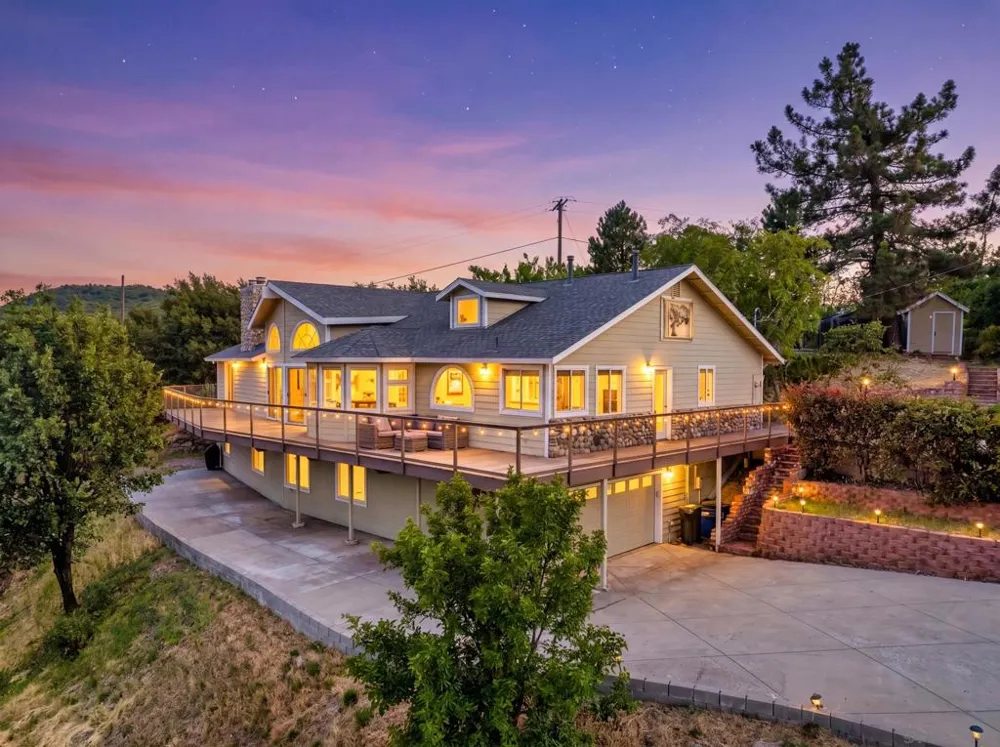 1577 Oak Land Julian, CA 92036