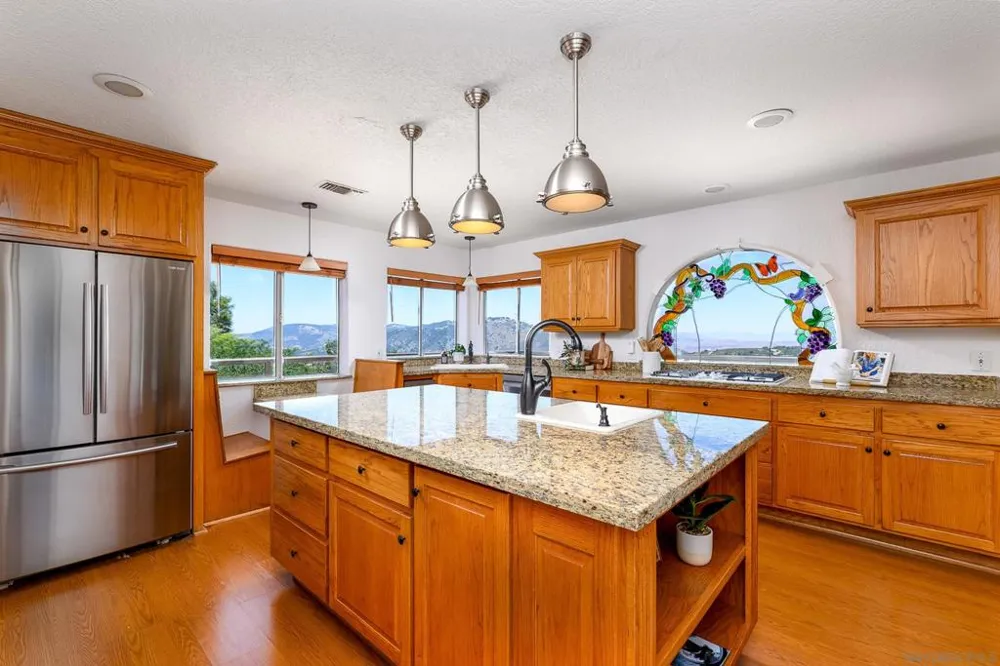1577 Oak Land Julian, CA 92036