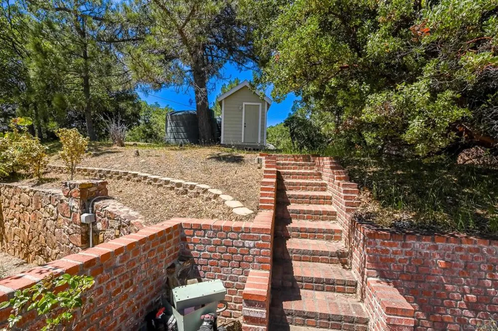 1577 Oak Land Julian, CA 92036