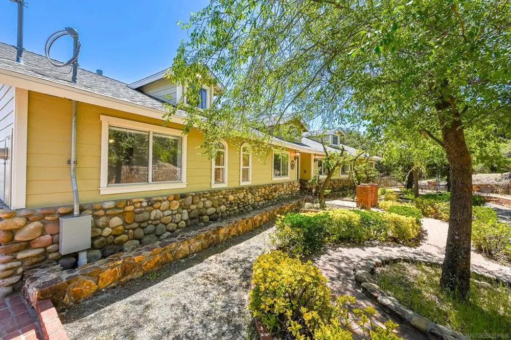 1577 Oak Land Julian, CA 92036