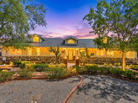 1577 Oak Land