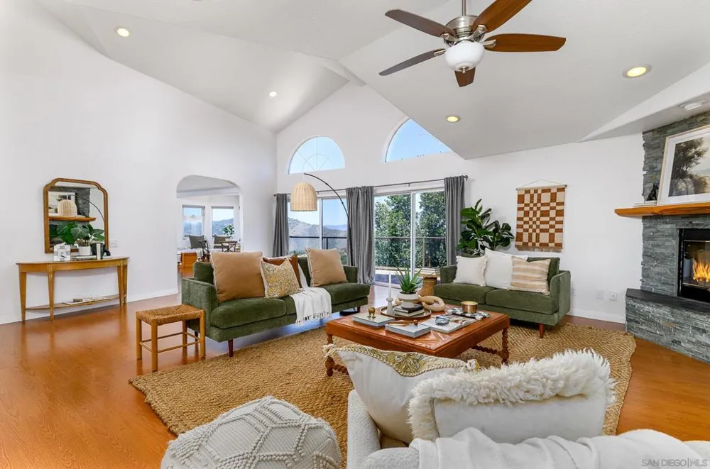 1577 Oak Land Julian, CA 92036
