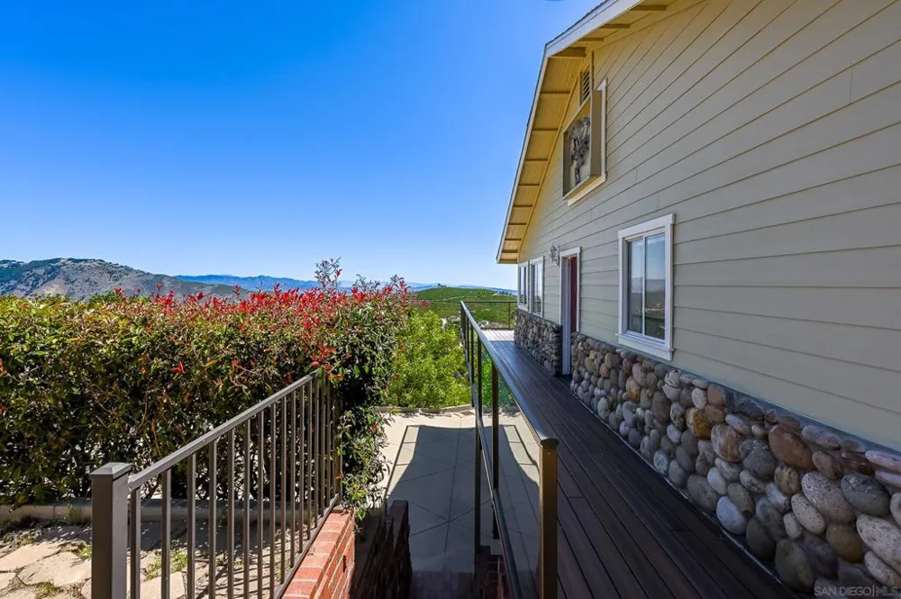 1577 Oak Land Julian, CA 92036