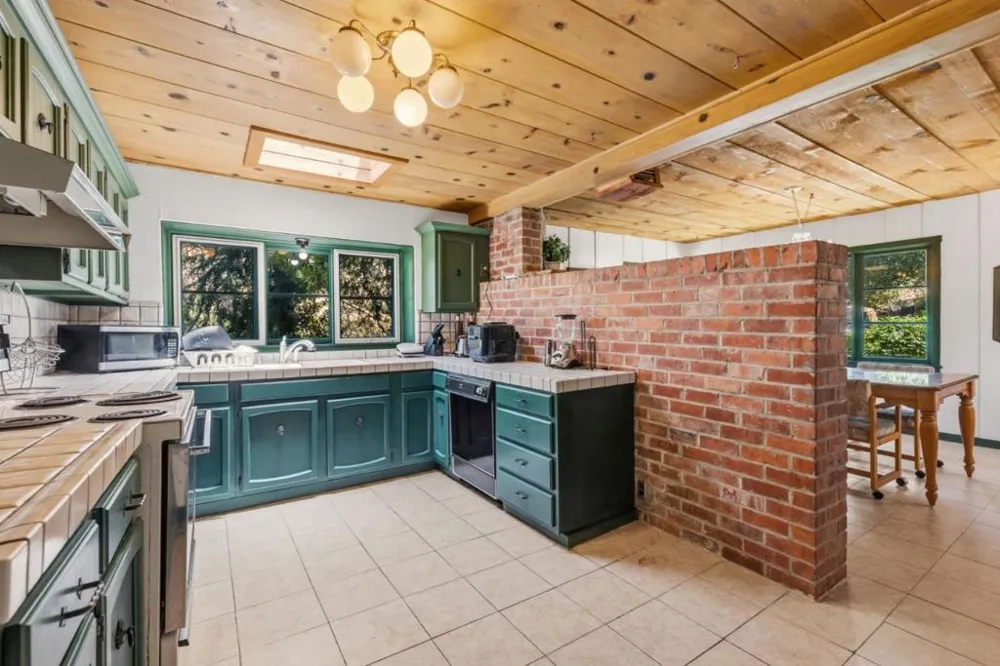 16219 Highland Drive San Jose, CA 95127