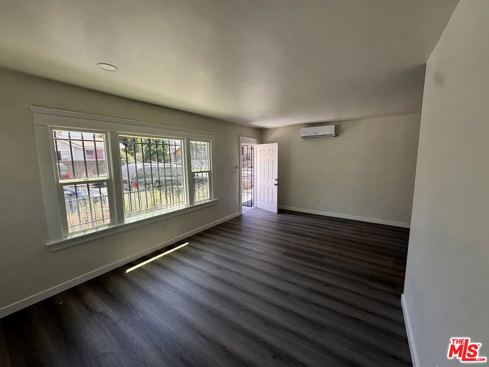 1100 Saint Louis Avenue Long Beach, CA 90804