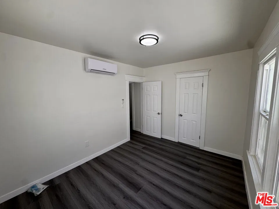 1100 Saint Louis Avenue Long Beach, CA 90804