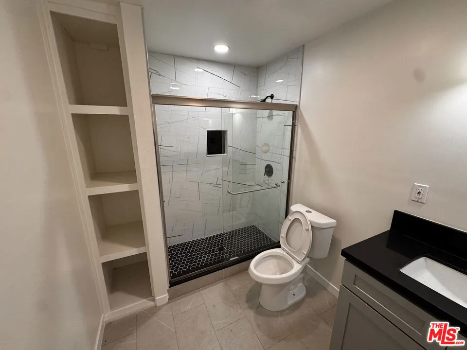 1100 Saint Louis Avenue Long Beach, CA 90804