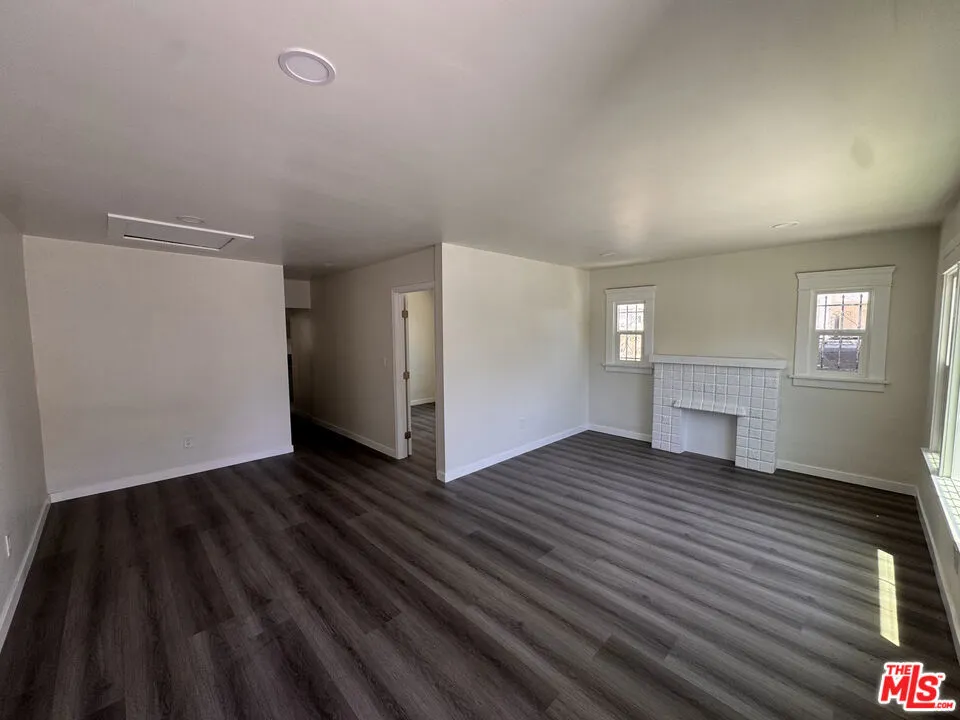 1100 Saint Louis Avenue Long Beach, CA 90804