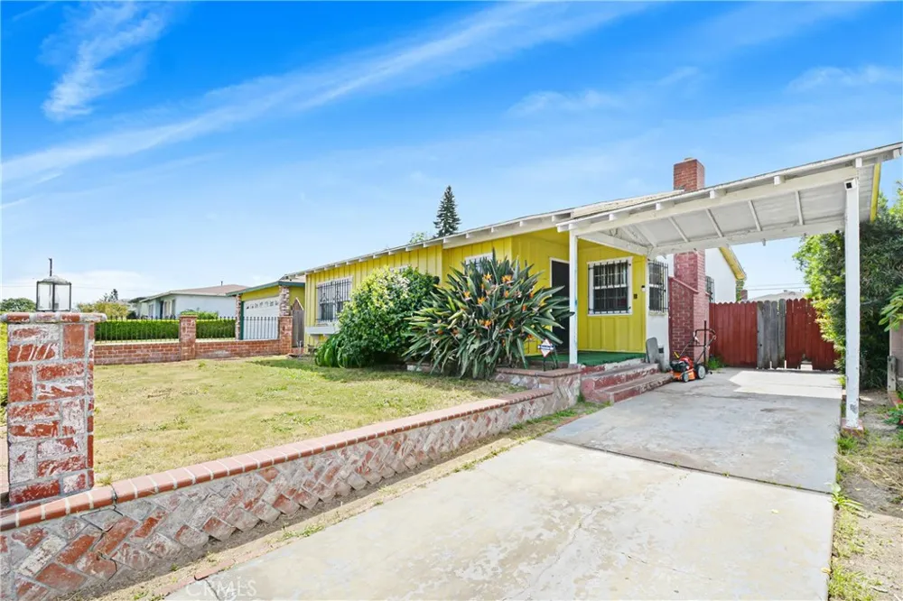 1122 W 124th Street Los Angeles, CA 90044