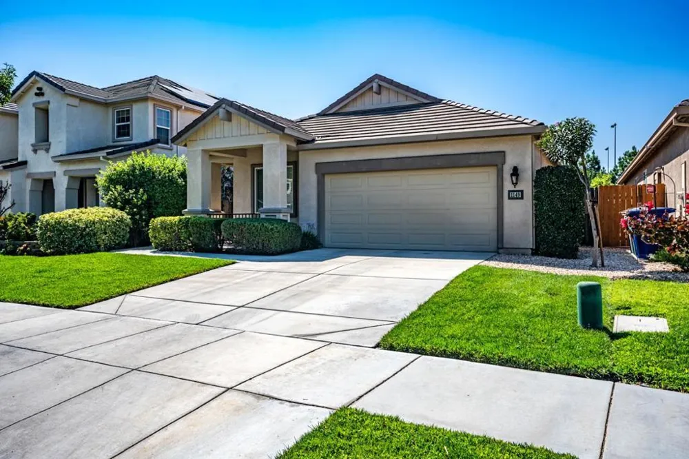 1149 Bellflower Way Los Banos, CA 93635