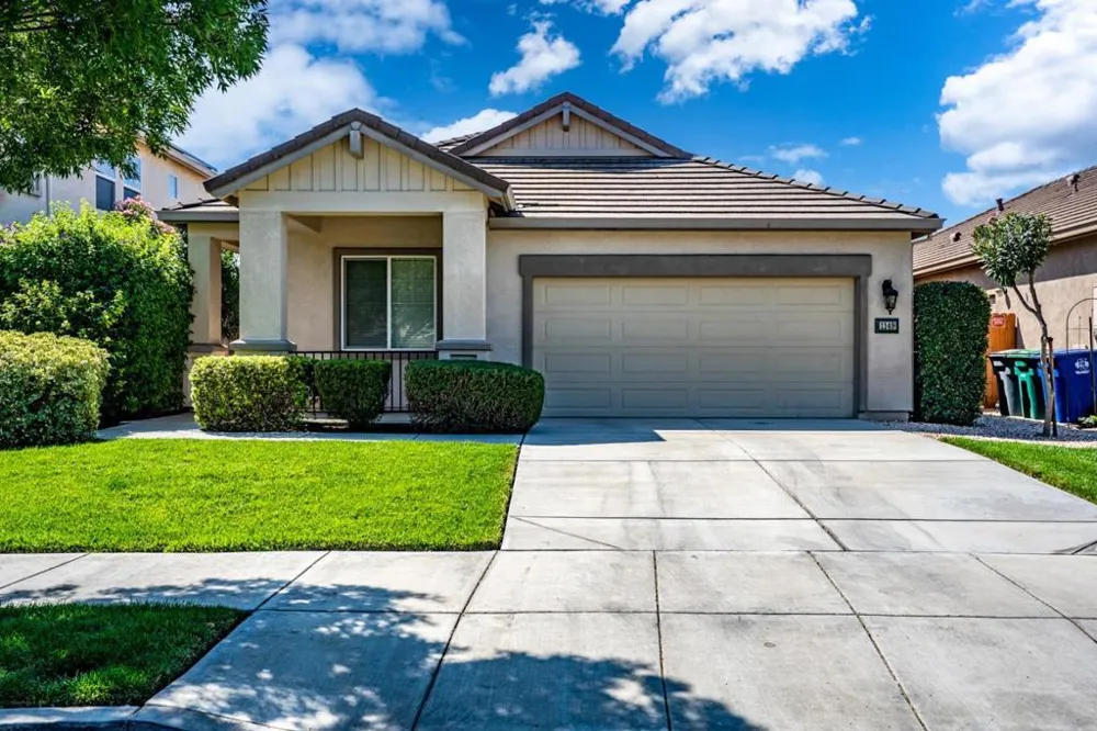 1149 Bellflower Way Los Banos, CA 93635