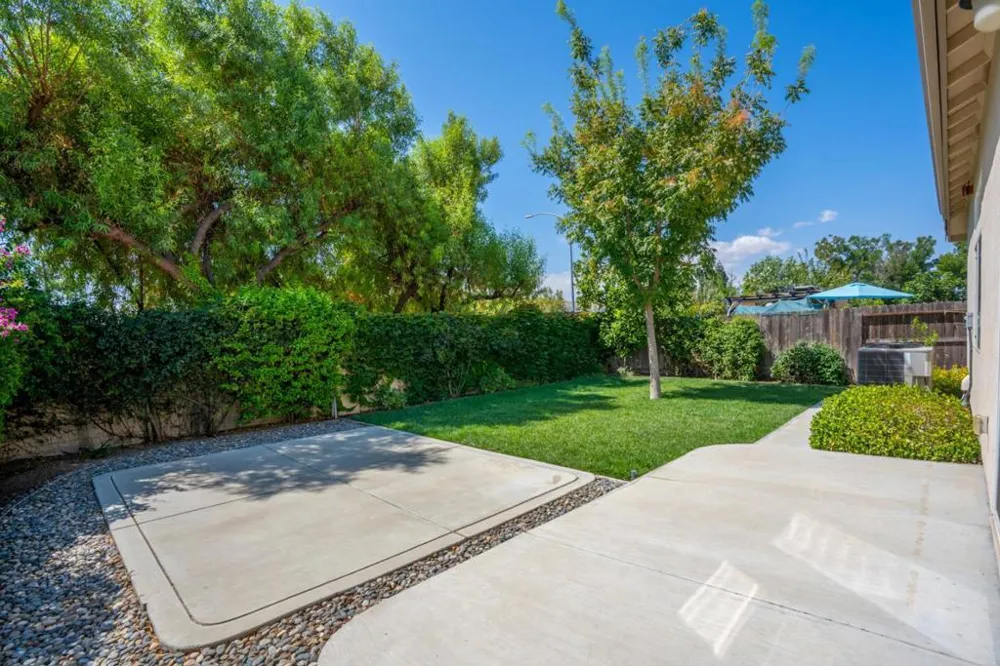 1149 Bellflower Way Los Banos, CA 93635