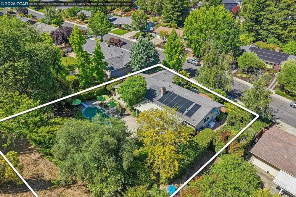 340 Donald Dr Moraga, CA 94556