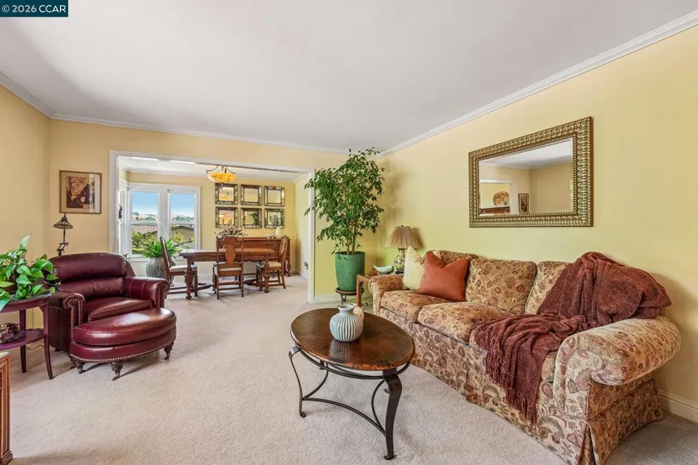 340 Donald Dr Moraga, CA 94556