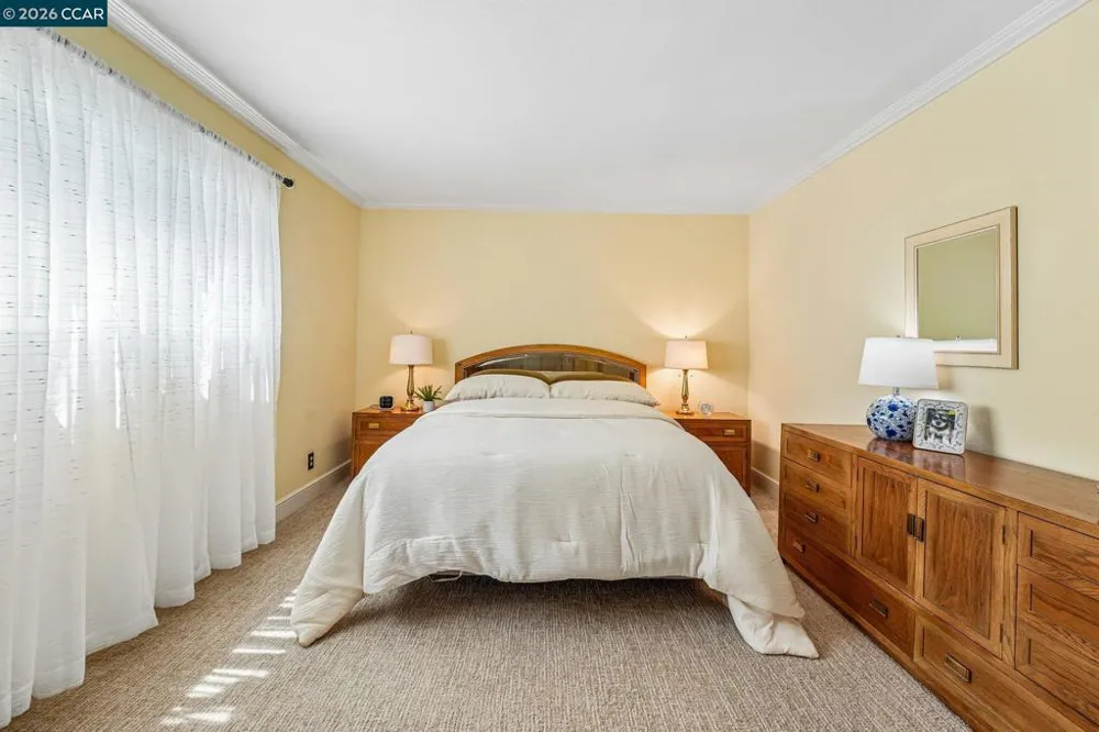 340 Donald Dr Moraga, CA 94556
