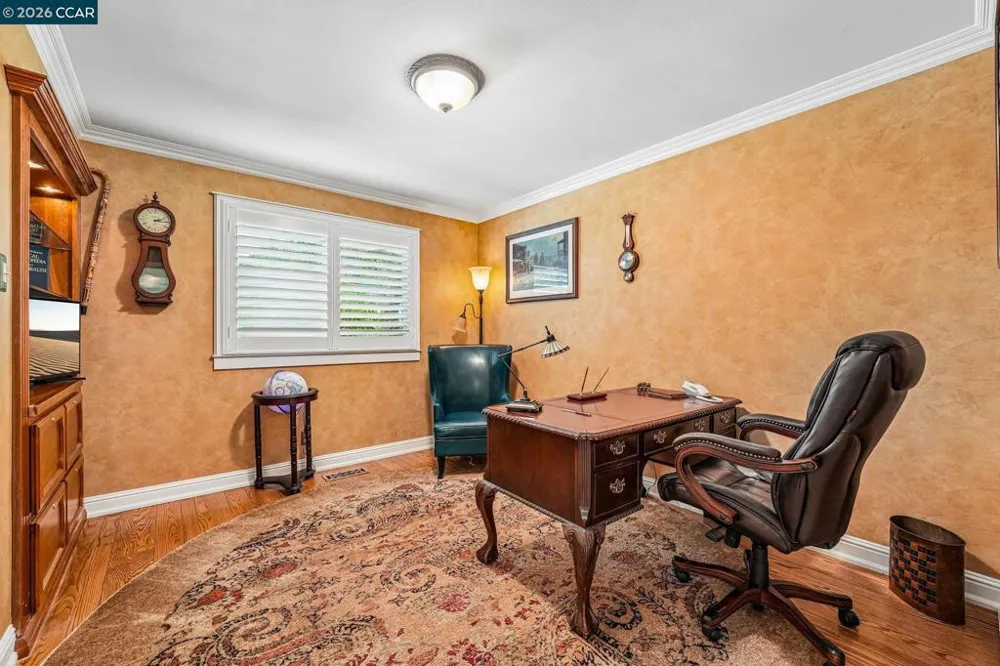 340 Donald Dr Moraga, CA 94556