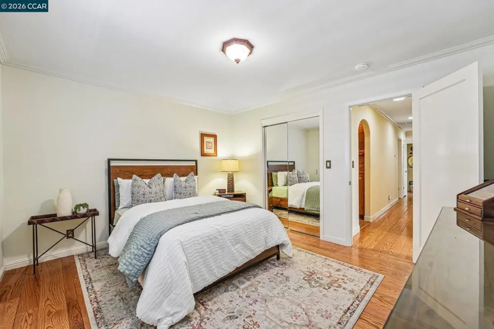 340 Donald Dr Moraga, CA 94556