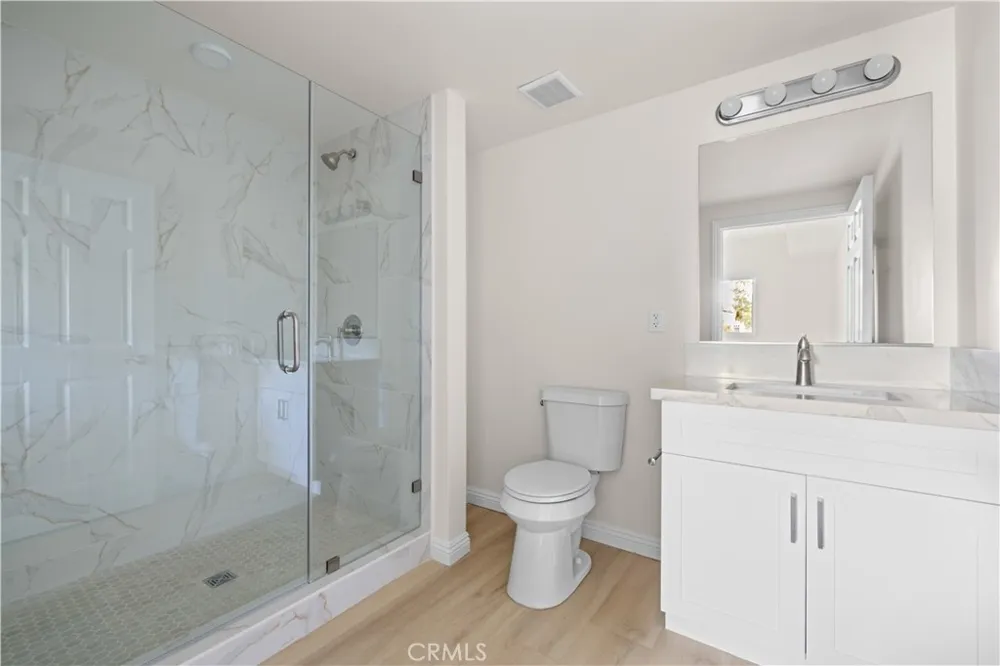 1818 S Norton Avenue #304 Los Angeles, CA 90018