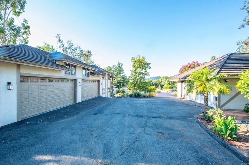 2730 Mountain View Drive Escondido, CA 92027