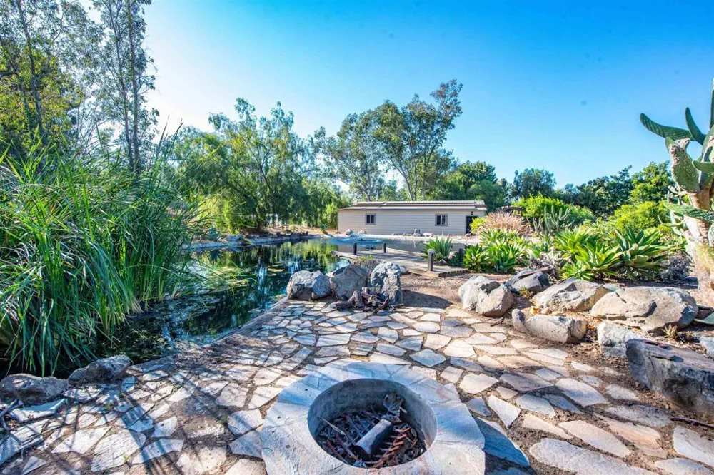 2730 Mountain View Drive Escondido, CA 92027