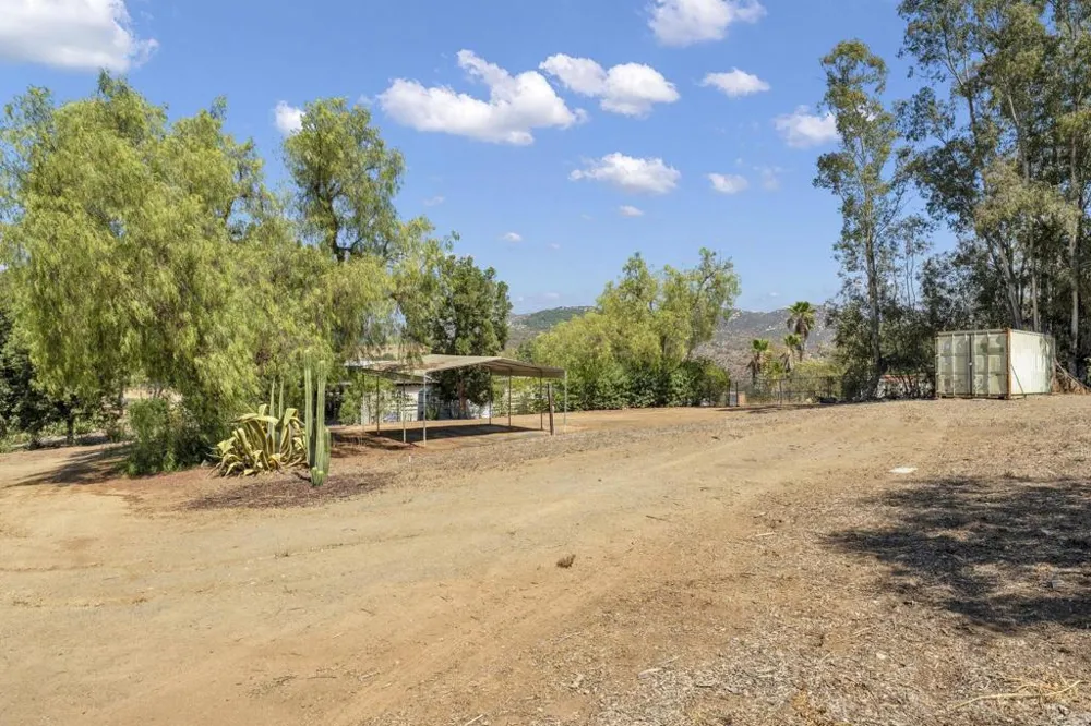 2730 Mountain View Drive Escondido, CA 92027