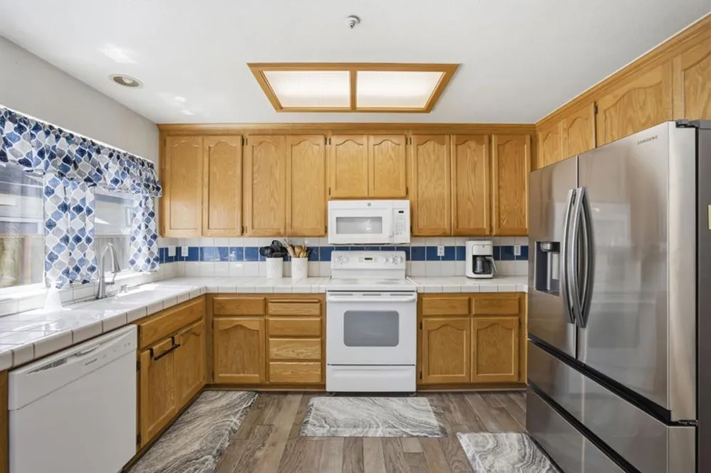 1774 Declaration Street Salinas, CA 93906