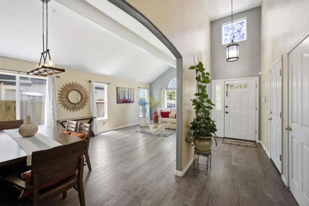 1774 Declaration Street Salinas, CA 93906