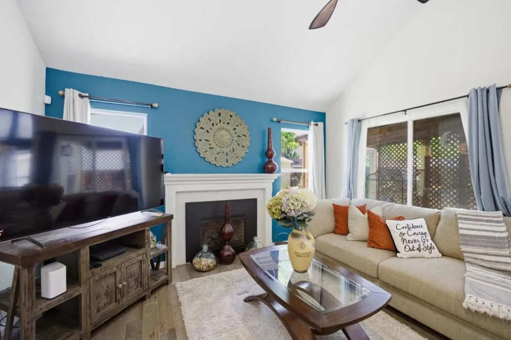 1774 Declaration Street Salinas, CA 93906