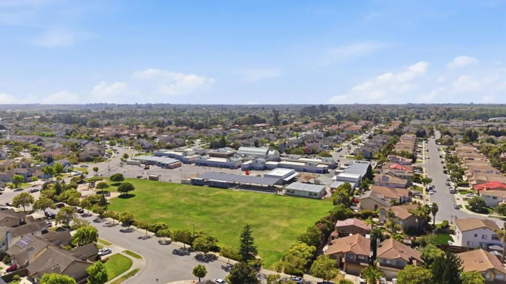 1774 Declaration Street Salinas, CA 93906