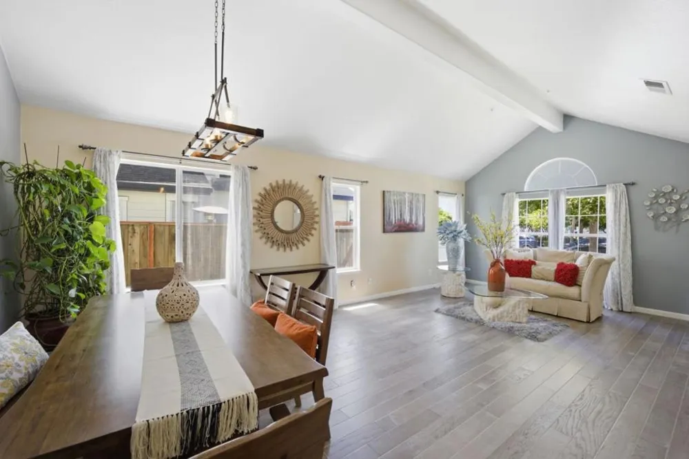 1774 Declaration Street Salinas, CA 93906