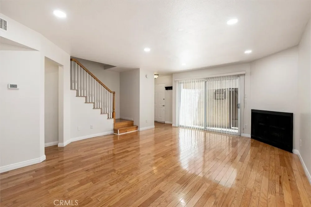 4230 Whitsett Avenue #4 Studio City, CA 91604