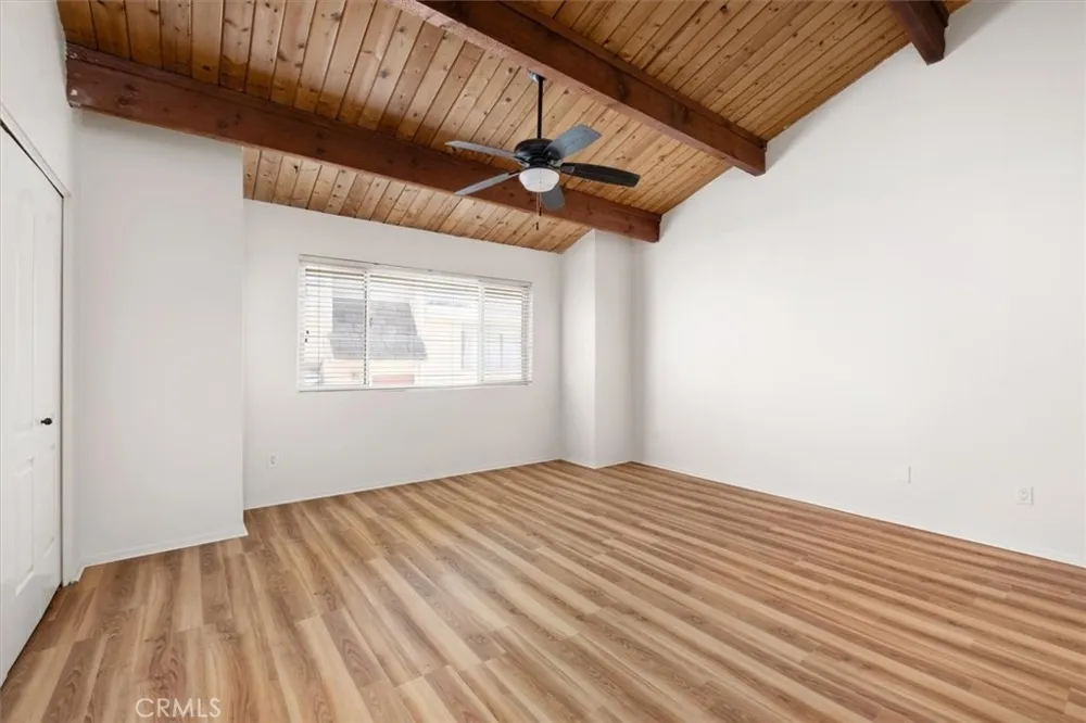 4230 Whitsett Avenue #4 Studio City, CA 91604