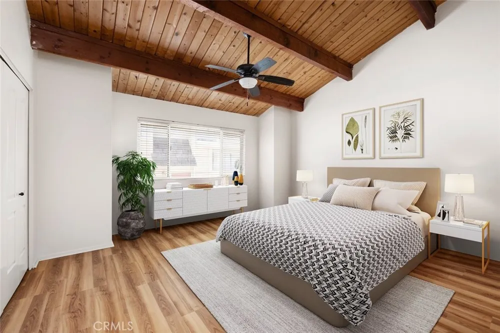 4230 Whitsett Avenue #4 Studio City, CA 91604