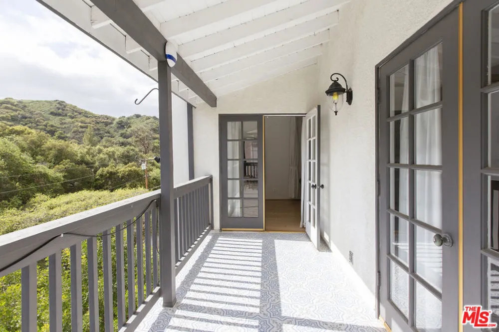 3418 Dorothy Road Topanga, CA 90290