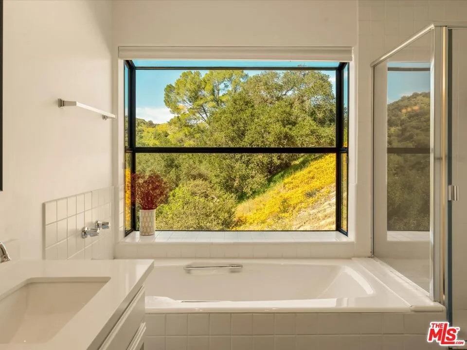 3418 Dorothy Road Topanga, CA 90290