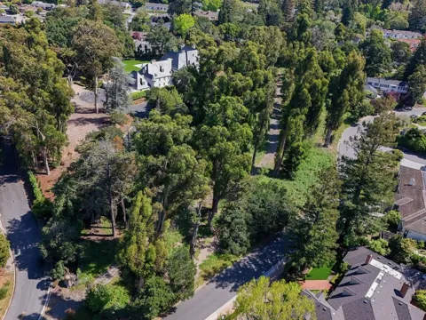 25 Fagan Drive
