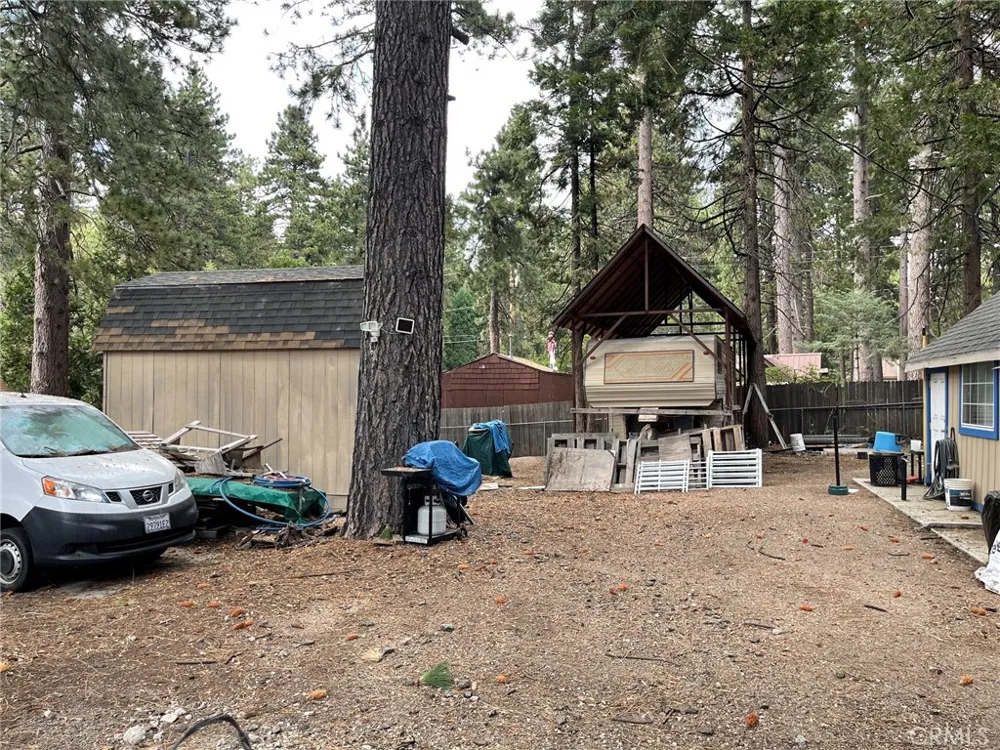 2631 Secret Running Springs, CA 92382