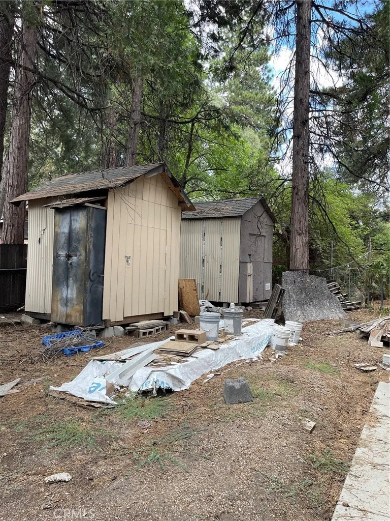 2631 Secret Running Springs, CA 92382