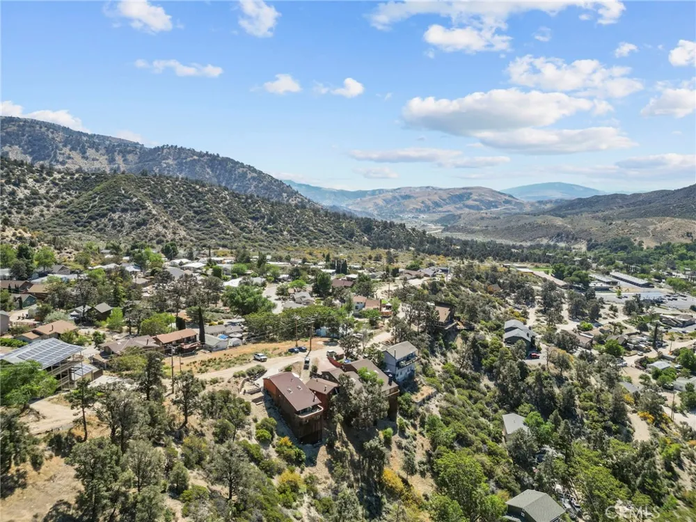 3520 Santa Clara Frazier Park, CA 93225