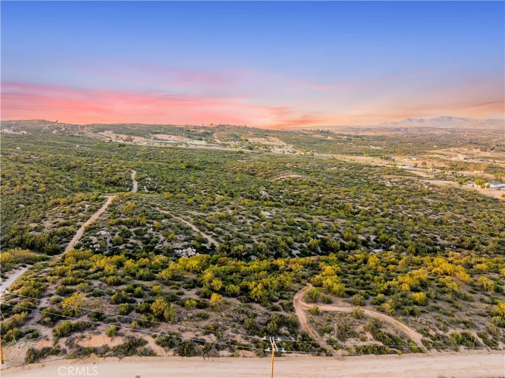 El Pequito Road Hemet, CA 92544