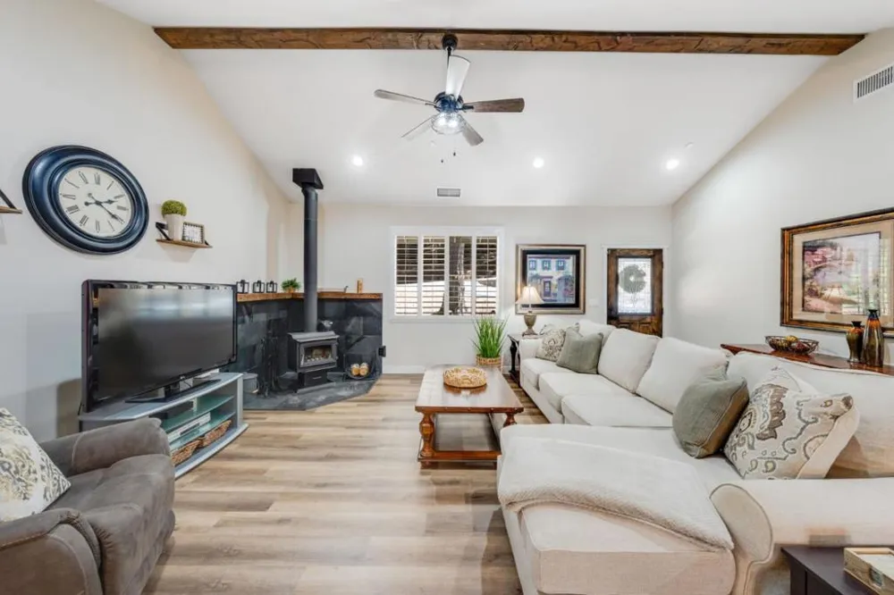 3884 Opal Trail Pollock Pines, CA 95726