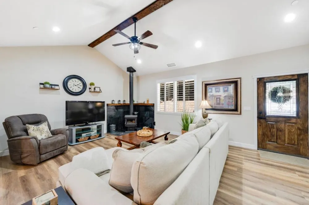 3884 Opal Trail Pollock Pines, CA 95726