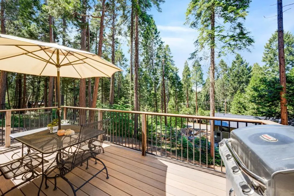 3884 Opal Trail Pollock Pines, CA 95726