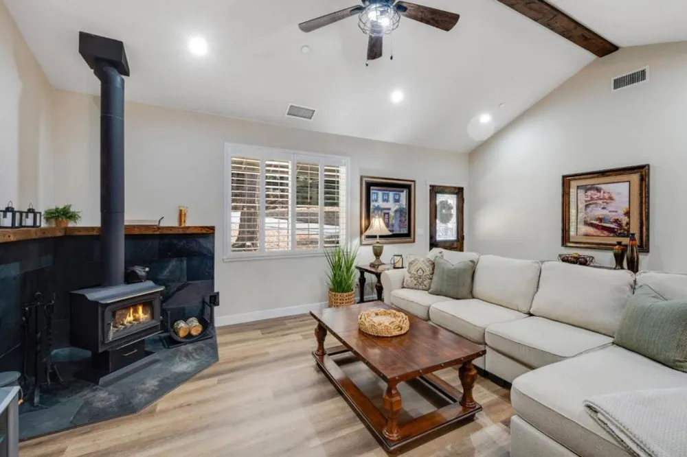3884 Opal Trail Pollock Pines, CA 95726