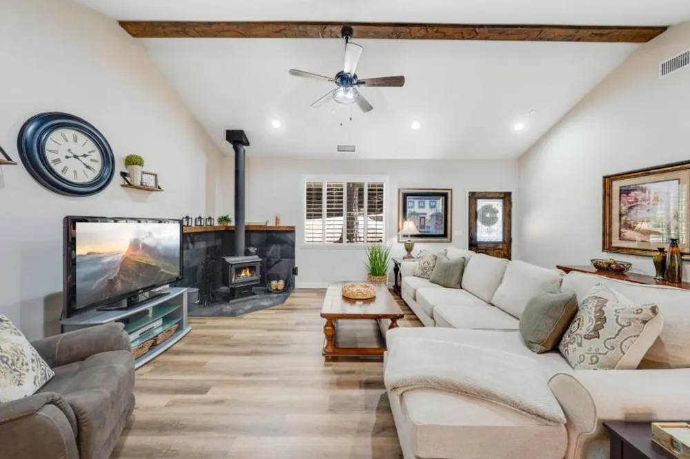 3884 Opal Trail Pollock Pines, CA 95726