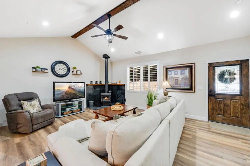 3884 Opal Trail Pollock Pines, CA 95726